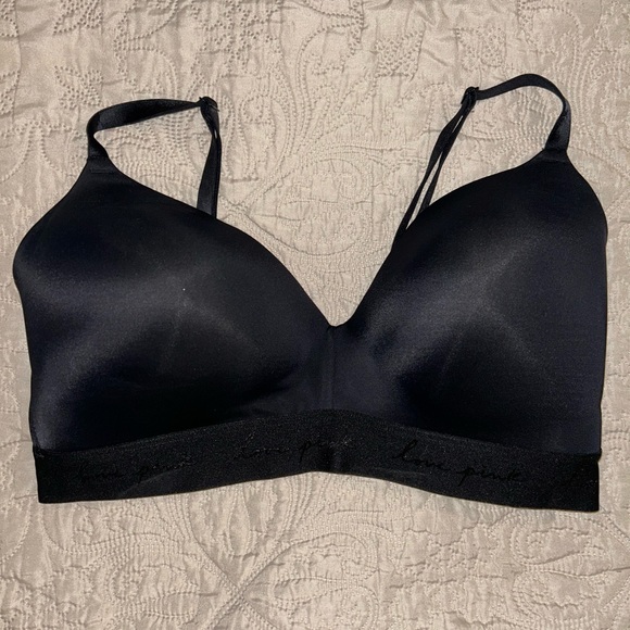 NWT VS PINK wear everywhere wireless bra - Picture 3 of 6